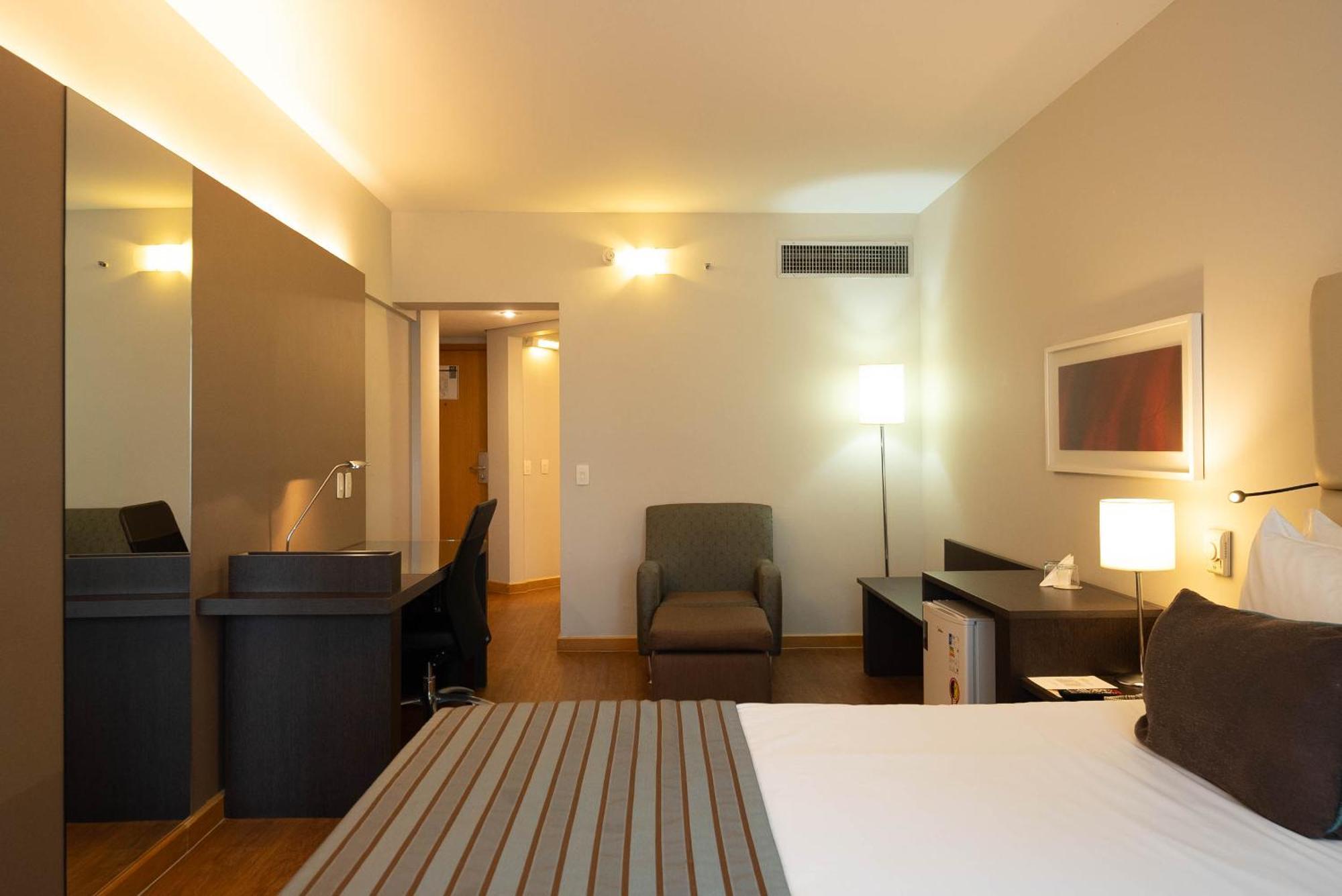 Hotel Sol Alphaville & 4*